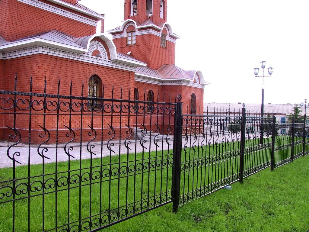 церковные ограды